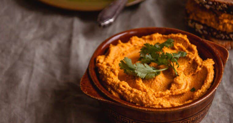 Veganer Karotten Dip (Karotten Hummus) | schnell & einfach