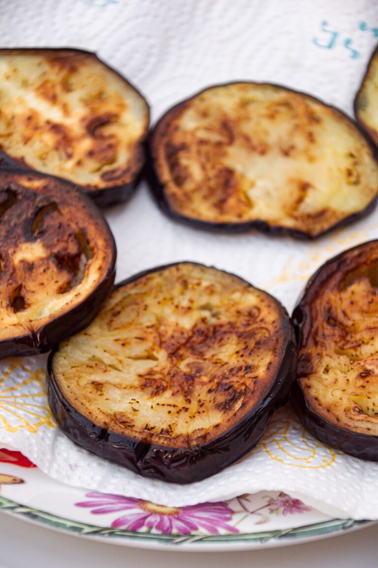 Gebratene Aubergine | lecker & einfach - Veganwonda Gebratene Aubergine | lecker & einfach - Veganwonda