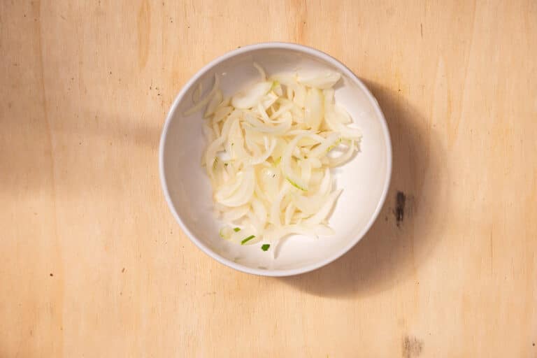 Tomaten Avocado Salat | einfach &amp; lecker - Veganwonda