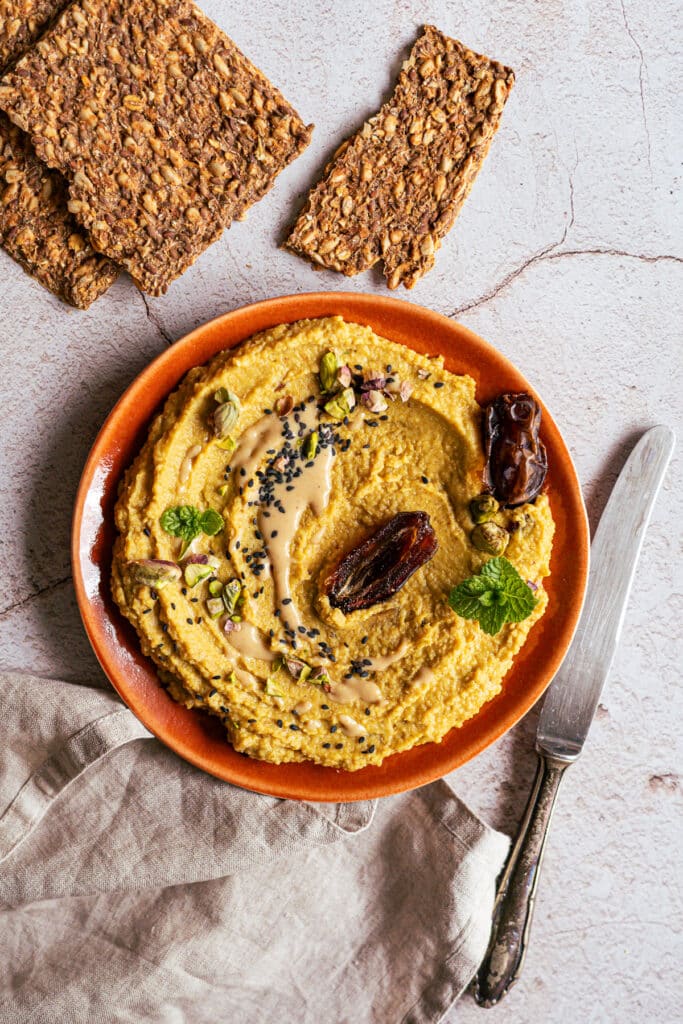 Dattel Curry Hummus